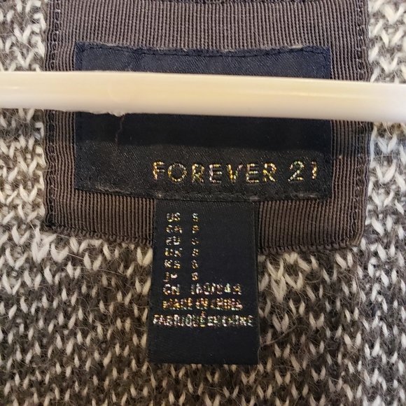 Forever 21 Long Print Cardigan Size S - Picture 3 of 3